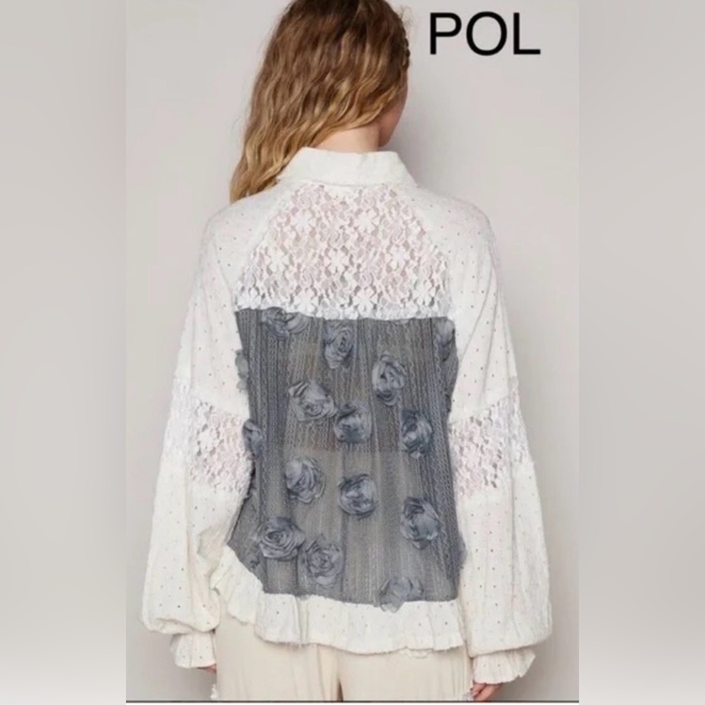 Rare POL White and Dusty Blue Patchwork Shacket Rosettes Pearls & Lace Sleeves - Picture 6 of 6